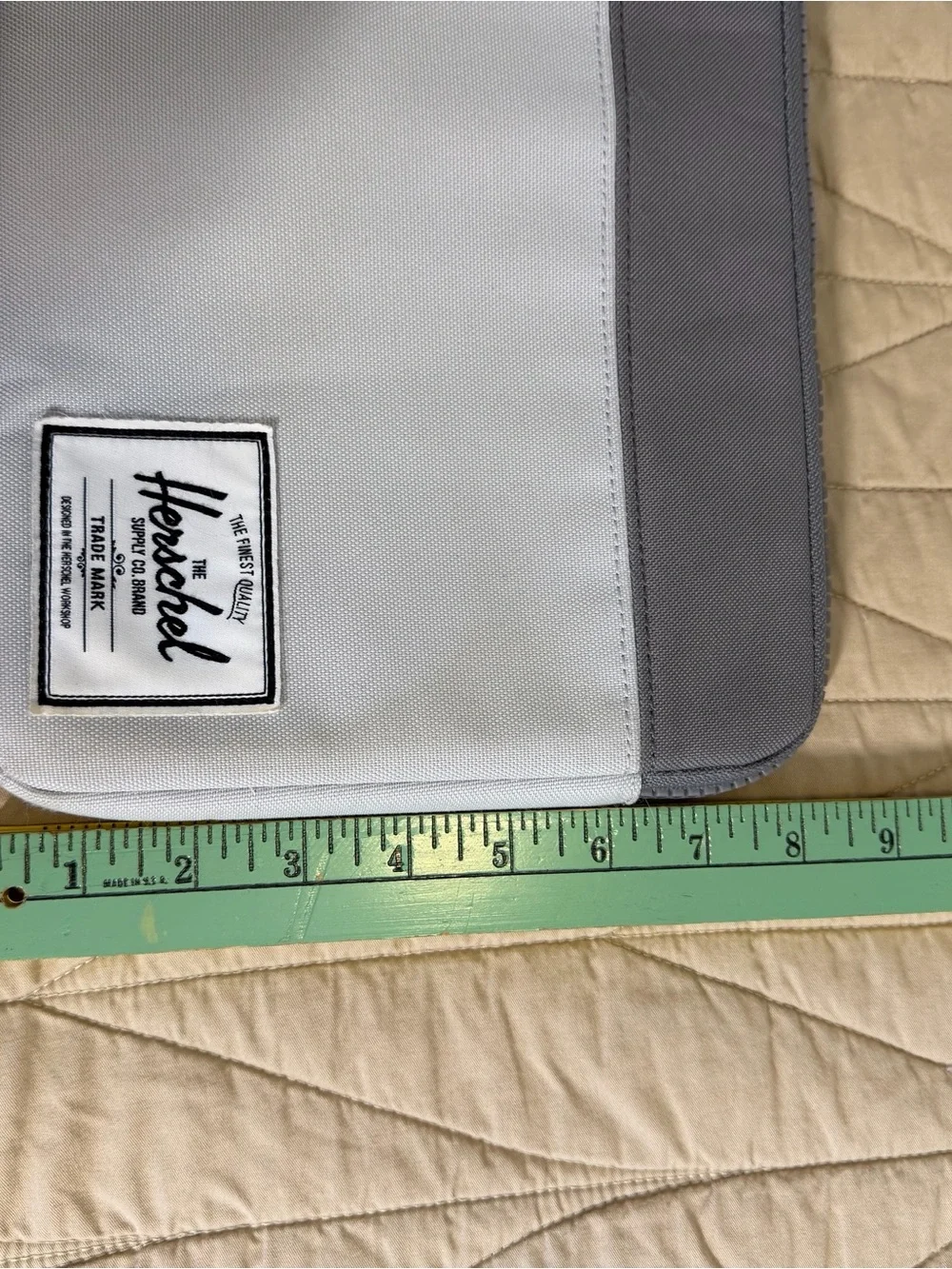Herschel Grey Red Stripe Padded Zippered Laptop Tablet Sleeve Case 12